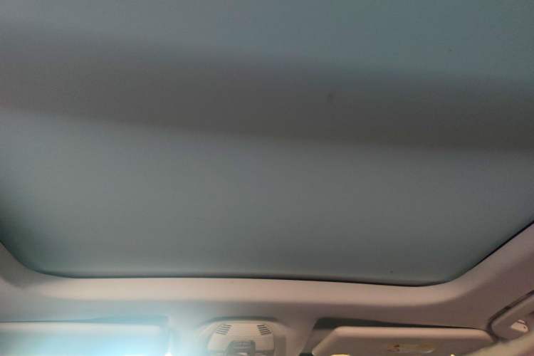 Used Peugeot 4008 2017 350THP Elite Edition Headliner