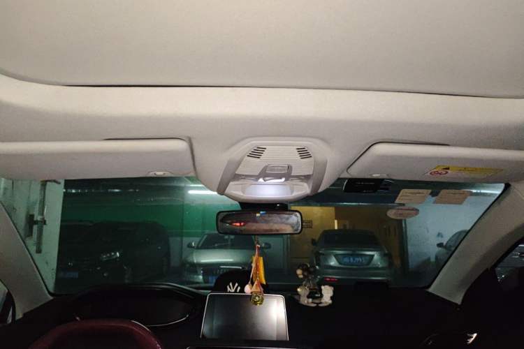 Used Peugeot 4008 2017 350THP Elite Edition Headliner