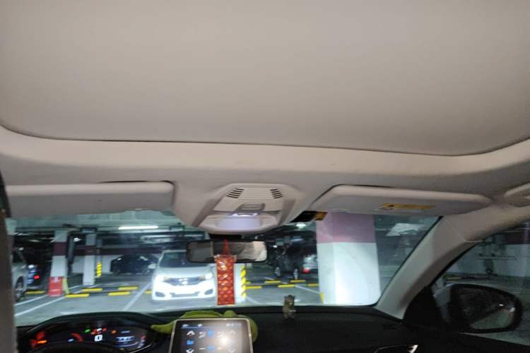 Used Peugeot 4008 2017 350THP Elite Edition Headliner