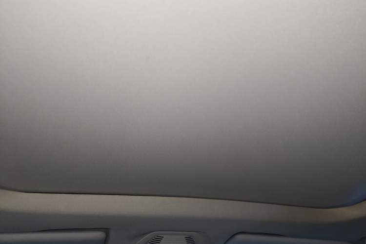 Used Peugeot 4008 2017 350THP Luxury Edition Headliner