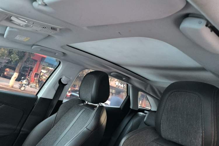 Used Peugeot 4008 2017 350THP Elite Edition Headliner