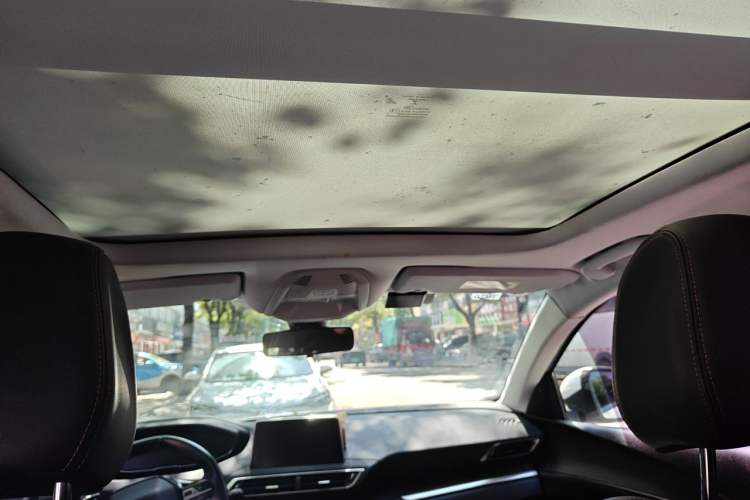 Used Peugeot 4008 2017 350THP Elite Edition Headliner