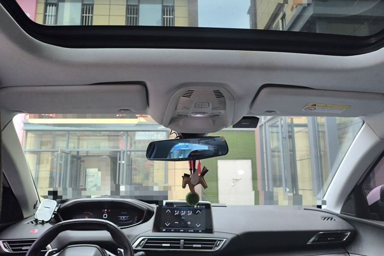 Used Peugeot 4008 2017 350THP Elite Edition Headliner