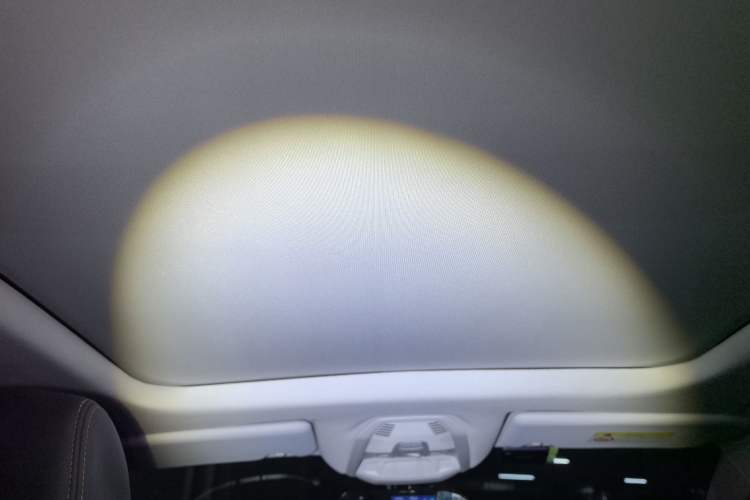 Used Peugeot 4008 2017 350THP Elite Edition Headliner