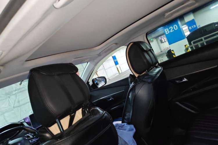 Used Peugeot 4008 2017 350THP Luxury Edition Headliner