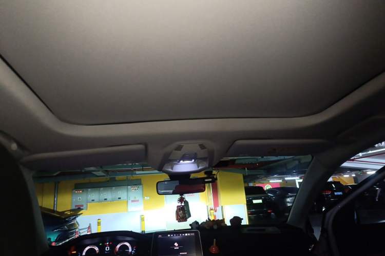 Used Peugeot 4008 2017 350THP Elite Edition Headliner