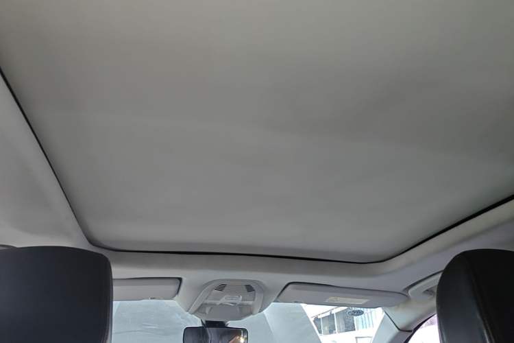 Used Peugeot 4008 2017 350THP Elite Edition Headliner