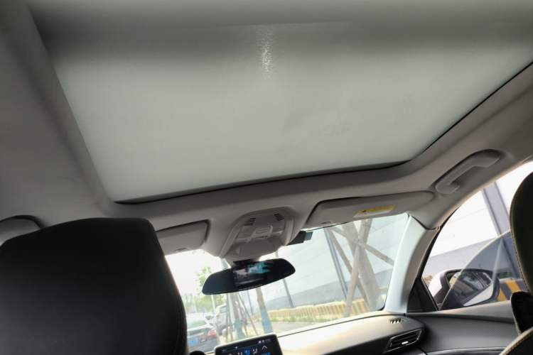 Used Peugeot 4008 2017 350THP Elite Edition Headliner
