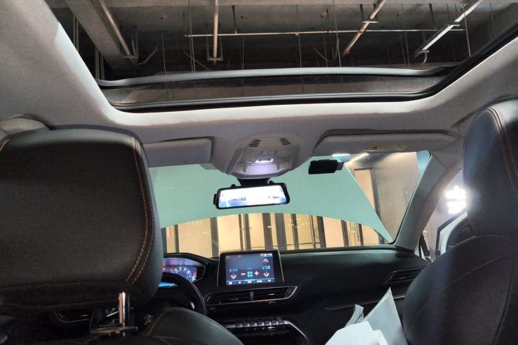 Used Peugeot 4008 2017 350THP Elite Edition Headliner