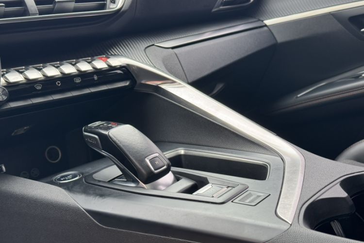 Used Peugeot 4008 2017 350THP Elite Edition Interior 1