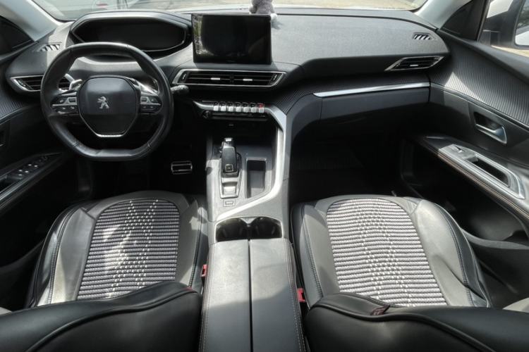 Used Peugeot 4008 2017 350THP Elite Edition Interior 2