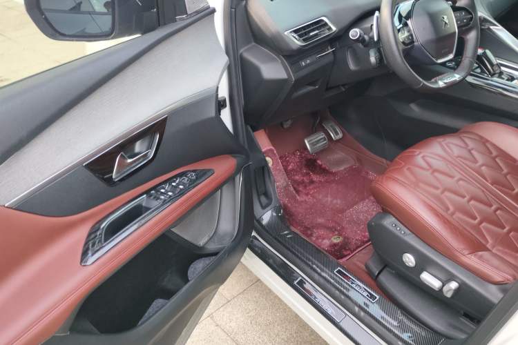 Used Peugeot 4008 2017 380THP Luxury GT Edition Interior 3