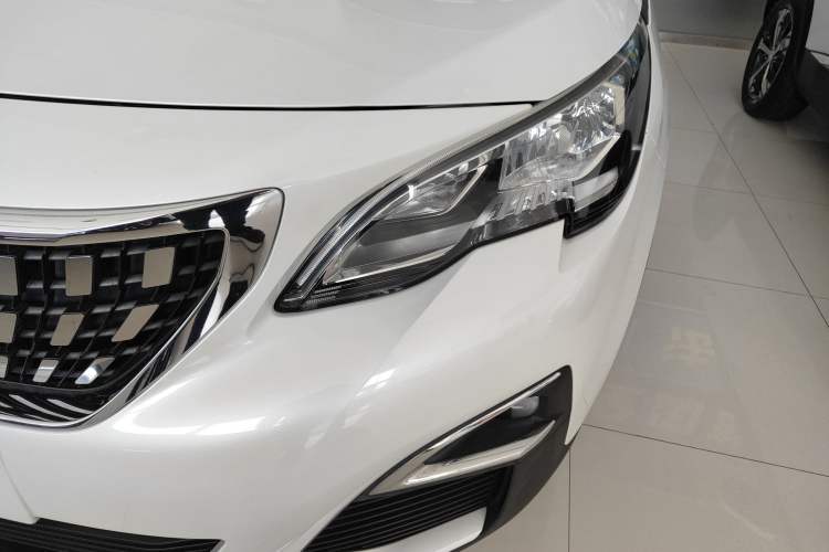 Used Peugeot 4008 2017 350THP Elite Edition Left Front Headlight