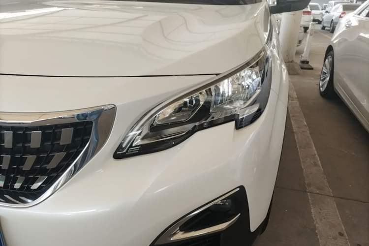 Used Peugeot 4008 2017 350THP Elite Edition Left Front Headlight
