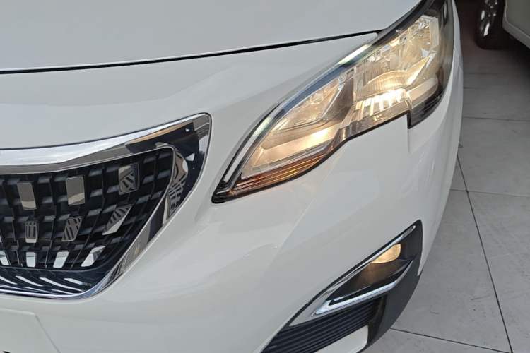 Used Peugeot 4008 2017 350THP Elite Edition Left Front Headlight