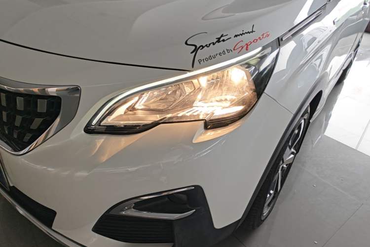 Used Peugeot 4008 2017 350THP Elite Edition Left Front Headlight