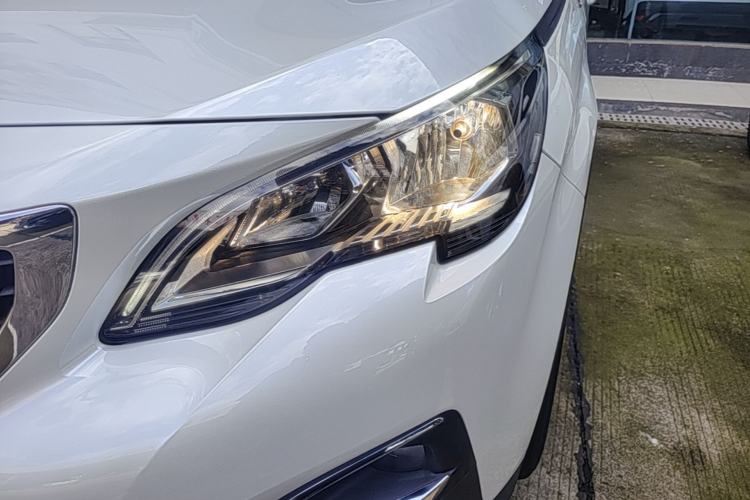 Used Peugeot 4008 2017 350THP Elite Edition Left Front Headlight