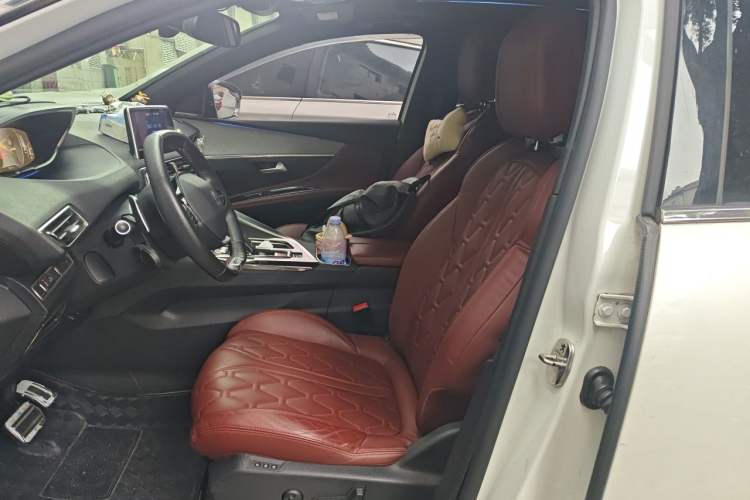 Used Peugeot 4008 2017 380THP Luxury GT Edition Left Front Seat