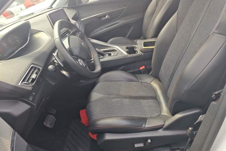Used Peugeot 4008 2017 350THP Elite Edition Left Front Seat