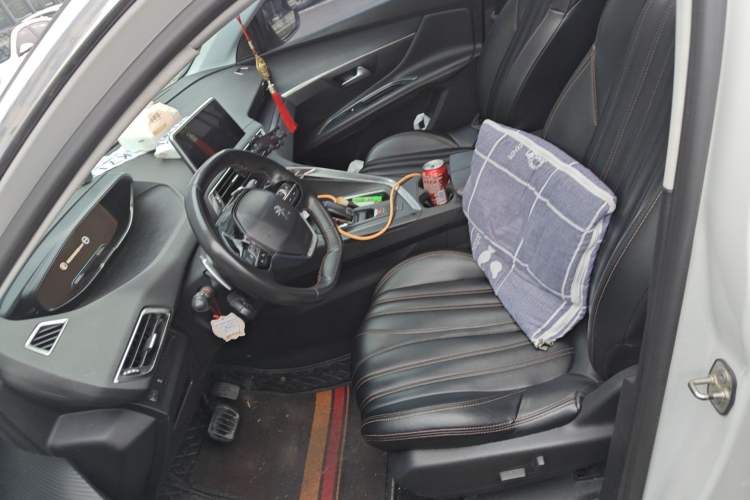 Used Peugeot 4008 2017 350THP Elite Edition Left Front Seat