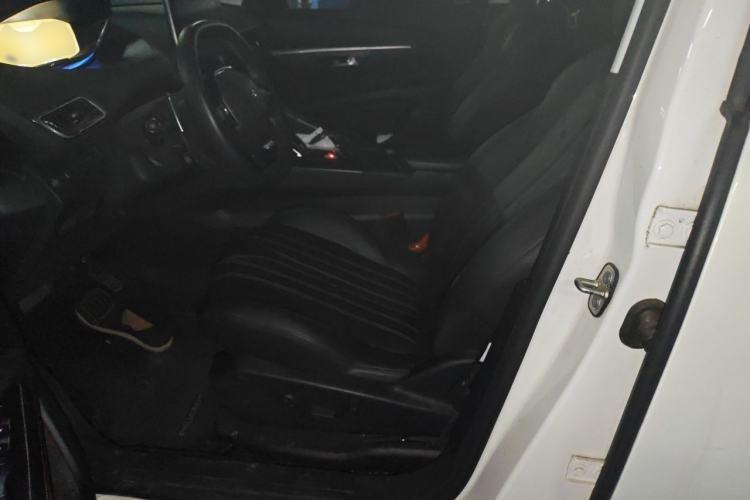 Used Peugeot 4008 2017 350THP Elite Edition Left Front Seat