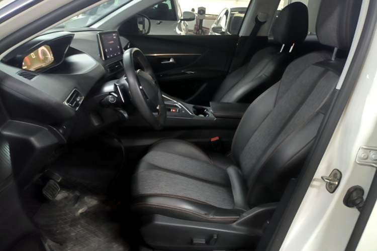Used Peugeot 4008 2017 350THP Elite Edition Left Front Seat