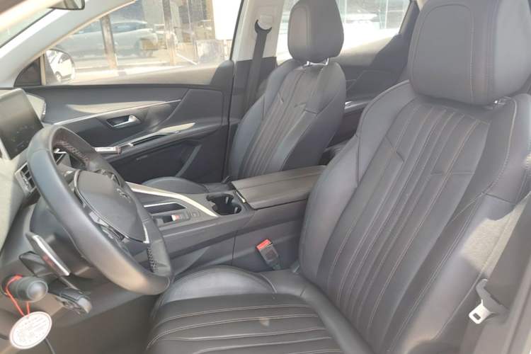 Used Peugeot 4008 2017 350THP Elite Edition Left Front Seat