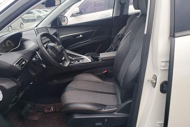 Used Peugeot 4008 2017 350THP Elite Edition Left Front Seat