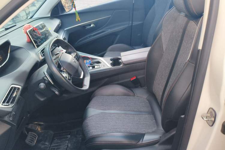 Used Peugeot 4008 2017 350THP Elite Edition Left Front Seat