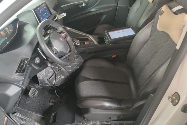 Used Peugeot 4008 2017 350THP Elite Edition Left Front Seat