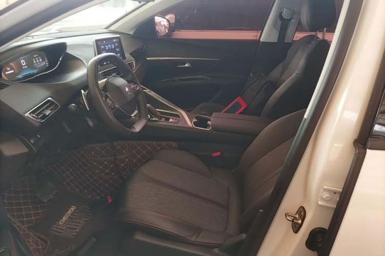 Used Peugeot 4008 2017 350THP Elite Edition Left Front Seat