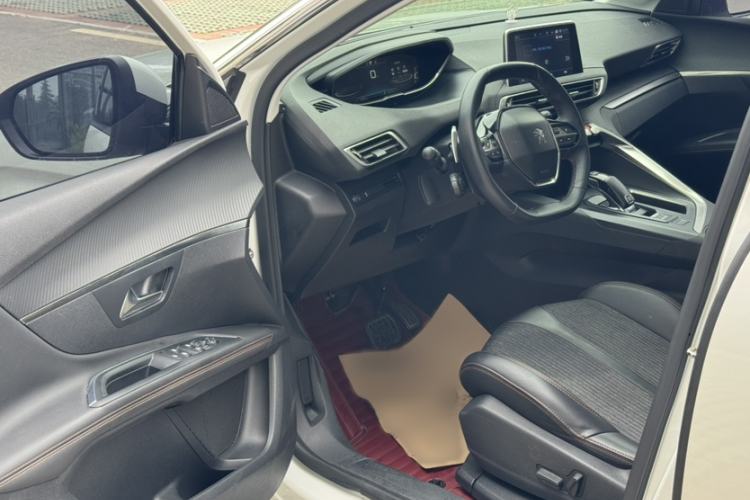 Used Peugeot 4008 2017 350THP Elite Edition Left Front Seat
