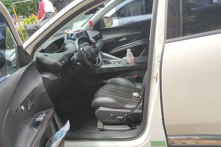 Used Peugeot 4008 2017 350THP Elite Edition Left Front Seat