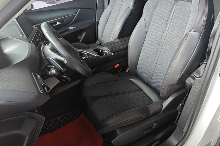 Used Peugeot 4008 2017 350THP Elite Edition Left Front Seat