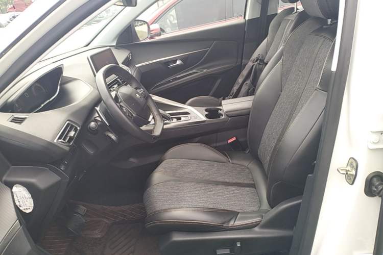 Used Peugeot 4008 2017 350THP Elite Edition Left Front Seat