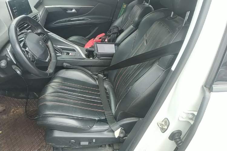 Used Peugeot 4008 2017 350THP Elite Edition Left Front Seat