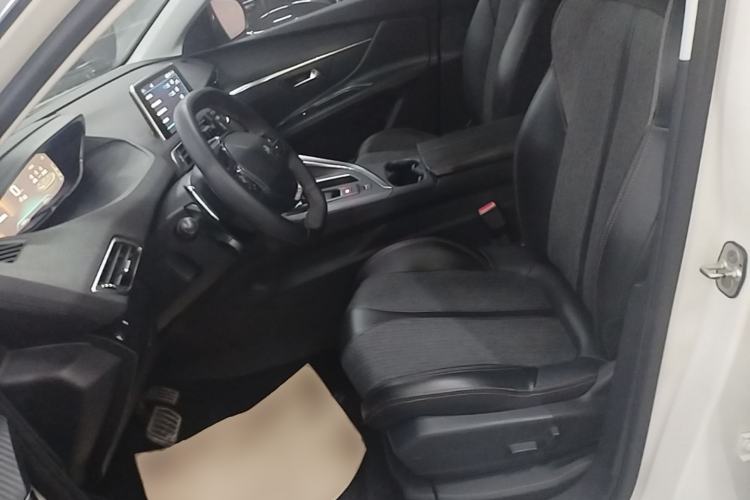 Used Peugeot 4008 2017 350THP Elite Edition Left Front Seat