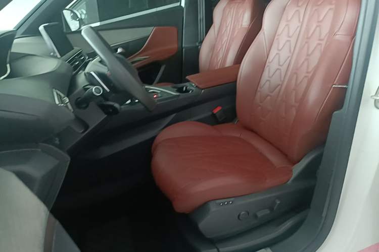 Used Peugeot 4008 2017 380THP Luxury GT Edition Left Front Seat