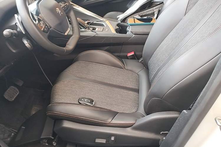 Used Peugeot 4008 2017 380THP Elite Edition Left Front Seat