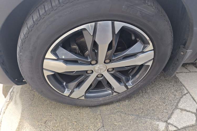 Used Peugeot 4008 2017 350THP Elite Edition Left Front Wheel Hub