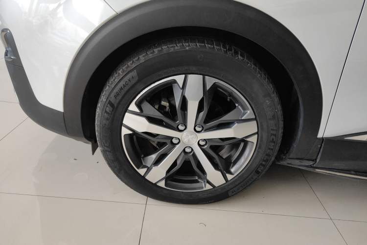 Used Peugeot 4008 2017 350THP Elite Edition Left Front Wheel Hub