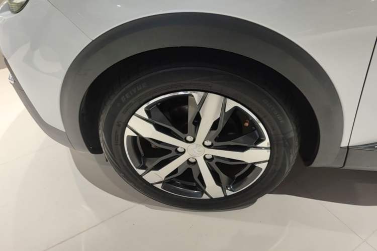 Used Peugeot 4008 2017 350THP Elite Edition Left Front Wheel Hub