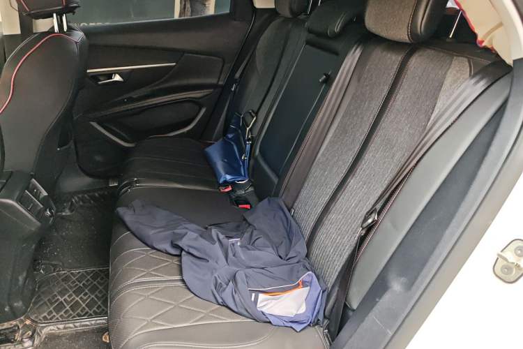 Used Peugeot 4008 2017 350THP Elite Edition Left Rear Seat