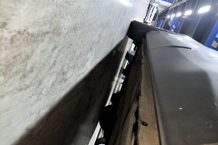 Used Peugeot 4008 2017 350THP Elite Edition Left Side Sill