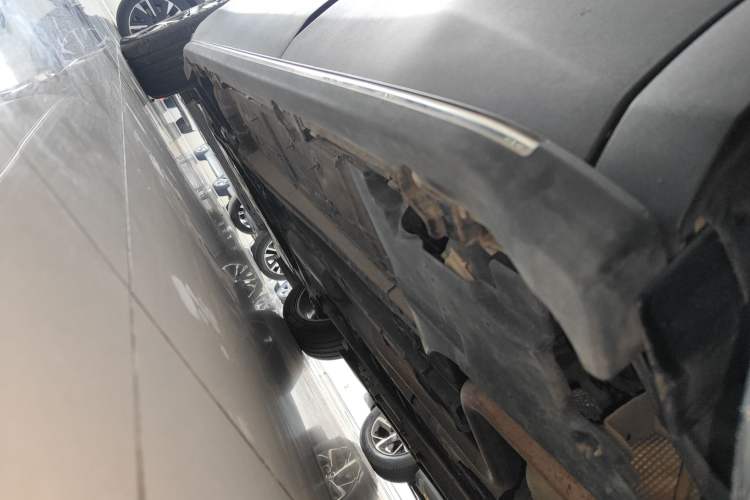 Used Peugeot 4008 2017 350THP Elite Edition Left Side Sill