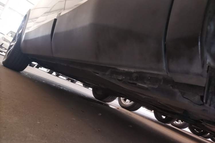 Used Peugeot 4008 2017 350THP Elite Edition Left Side Sill