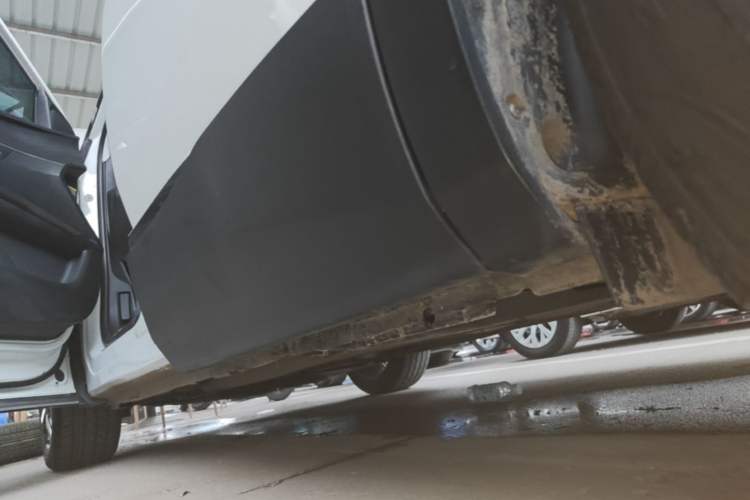 Used Peugeot 4008 2017 350THP Elite Edition Left Side Sill
