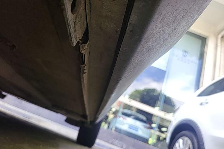 Used Peugeot 4008 2017 350THP Elite Edition Left Side Sill