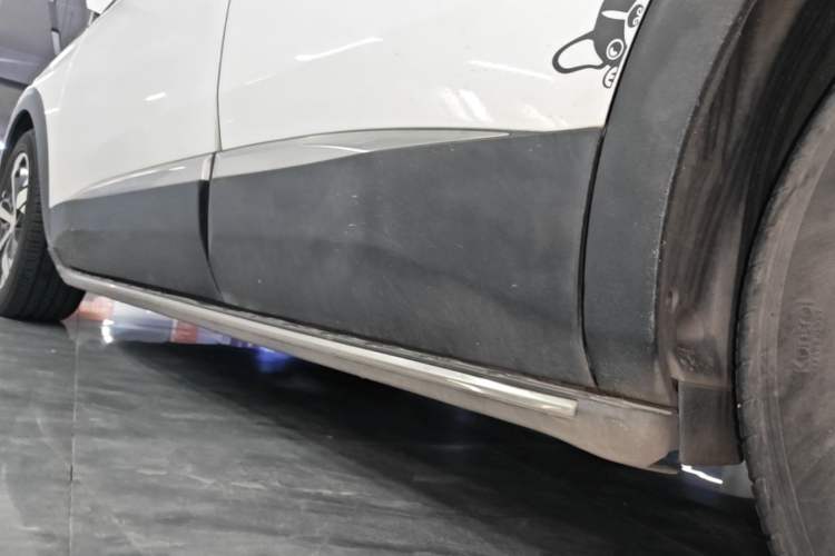 Used Peugeot 4008 2017 350THP Elite Edition Left Side Sill