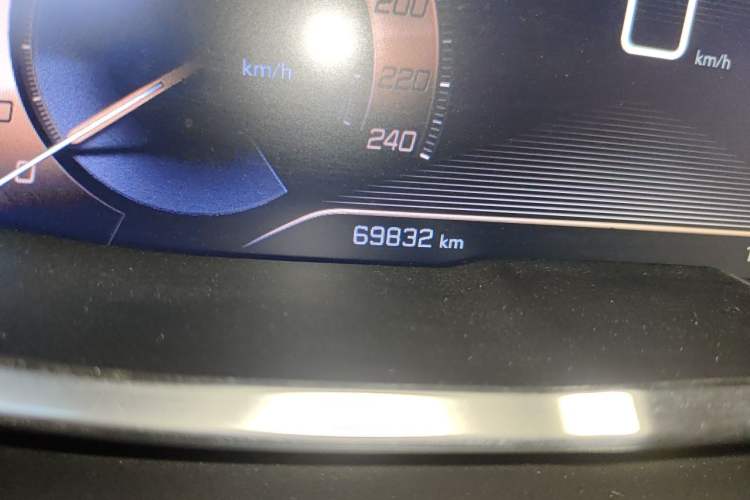 Used Peugeot 4008 2017 350THP Elite Edition Odometer Close Up